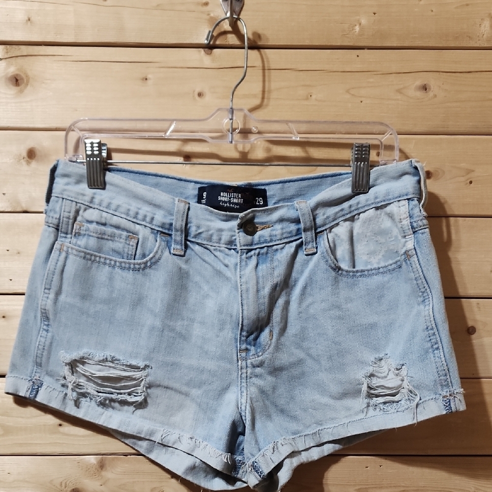 Hollister Jean Shorts Denim Size 9 short short Distressed